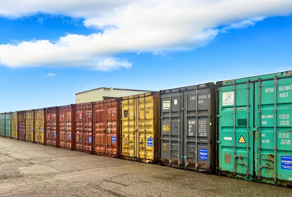 Bulk shipping container order with containers lined up next to each other
