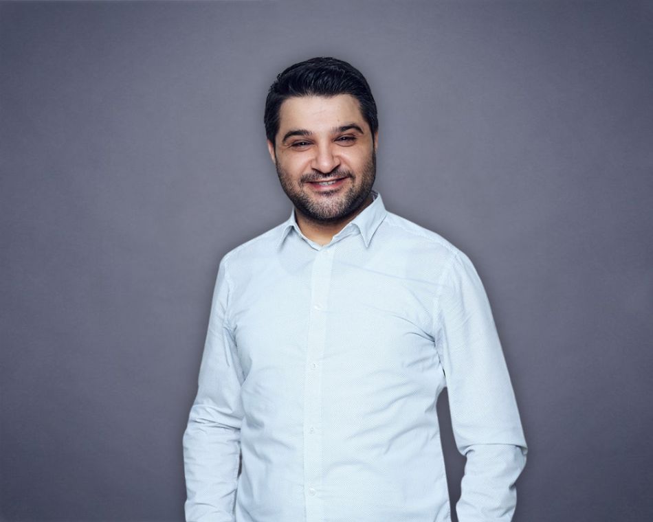 Mazen Issa's headshot